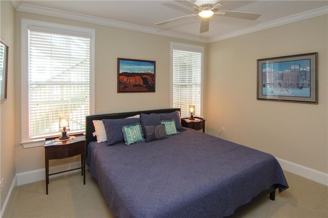 105 Gascoigne Ave 102, St Simons Island, GA 31522