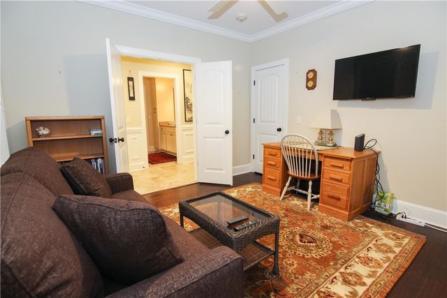 105 Gascoigne Ave 102, St Simons Island, GA 31522