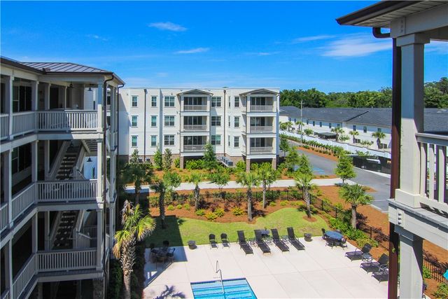 105 Gascoigne Ave 102, St Simons Island, GA 31522