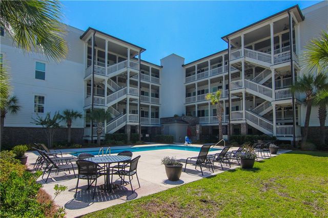 105 Gascoigne Ave 102, St Simons Island, GA 31522