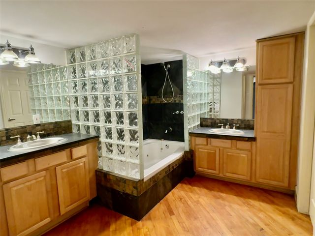 3026 Commerce Street 205, Dallas, TX 75226