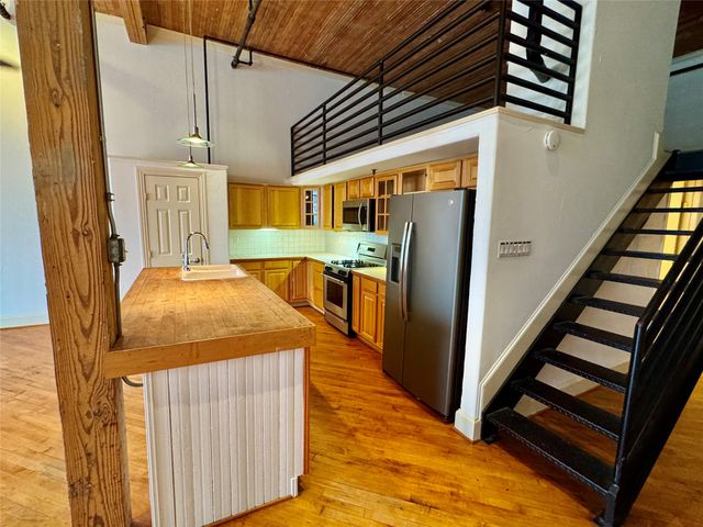 3026 Commerce Street 205, Dallas, TX 75226