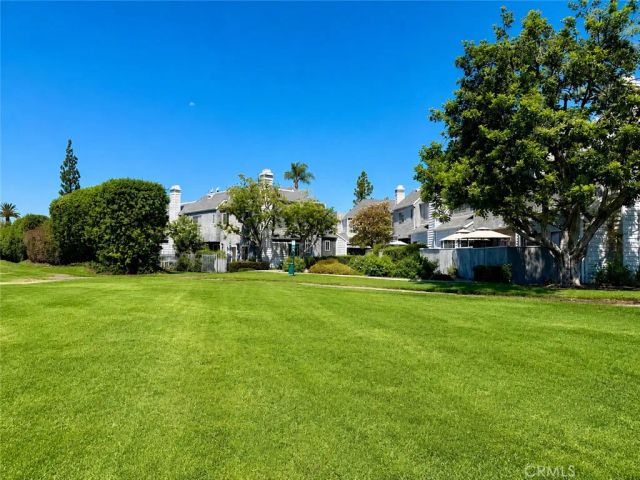 1212 S Barranca B, Glendora, CA 91740
