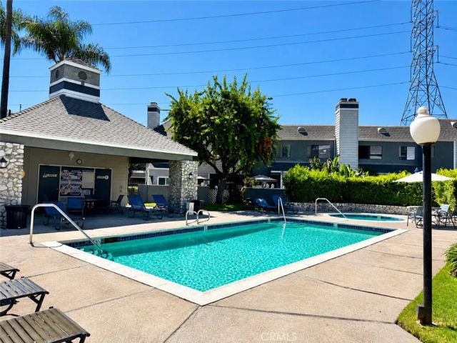 1212 S Barranca B, Glendora, CA 91740