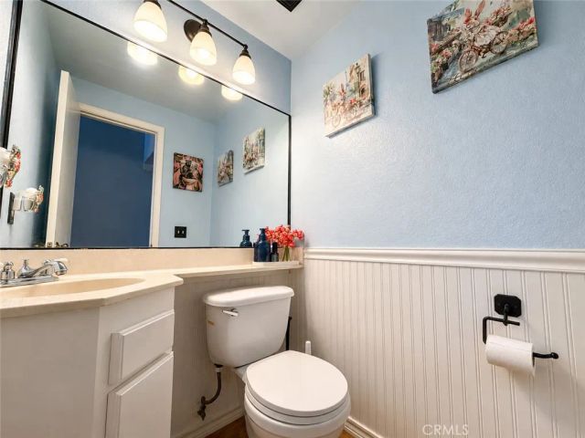 1212 S Barranca B, Glendora, CA 91740
