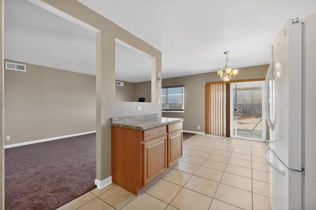 502 Las Marias Drive SE, Rio Rancho, NM 87124