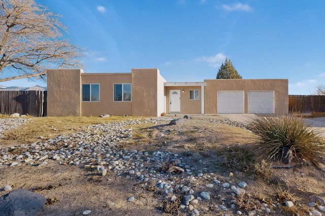 502 Las Marias Drive SE, Rio Rancho, NM 87124