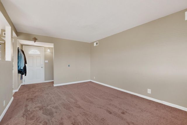 502 Las Marias Drive SE, Rio Rancho, NM 87124