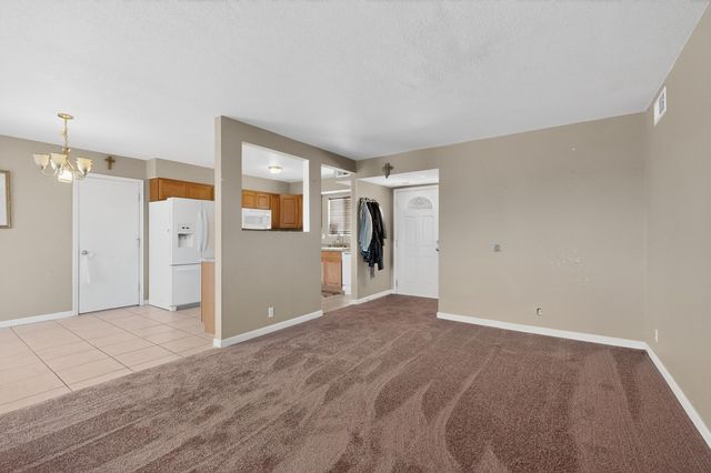 502 Las Marias Drive SE, Rio Rancho, NM 87124