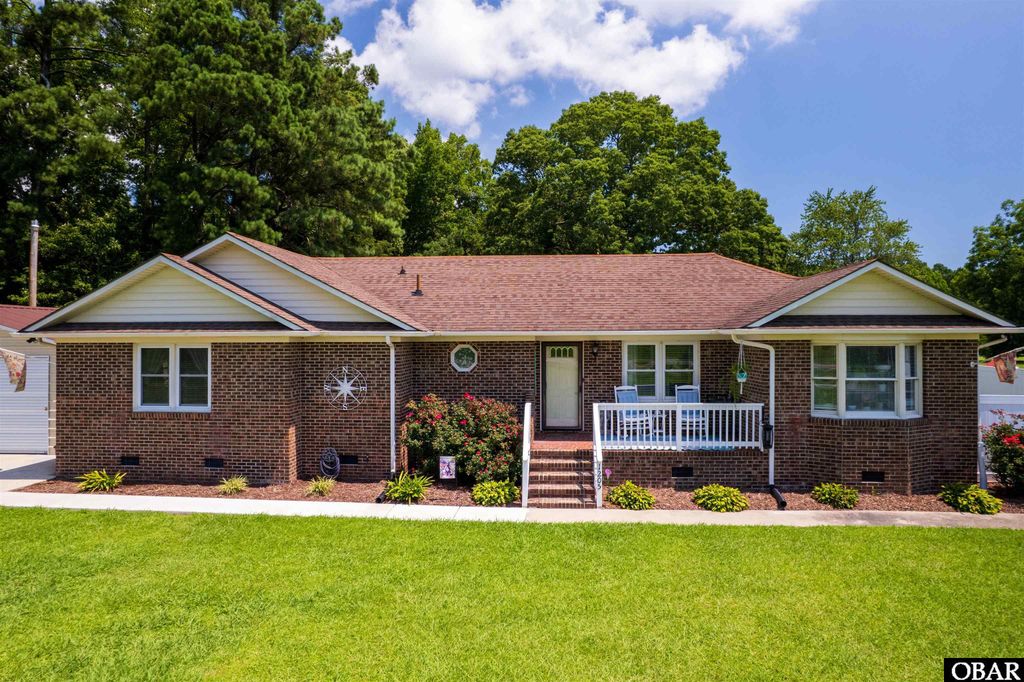 1205 Harvey Point Road, Hertford, NC 27944