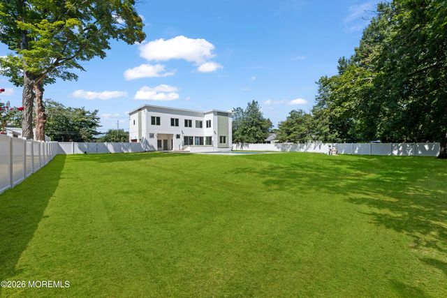 390 Monmouth Road, West Long Branch, NJ 07764