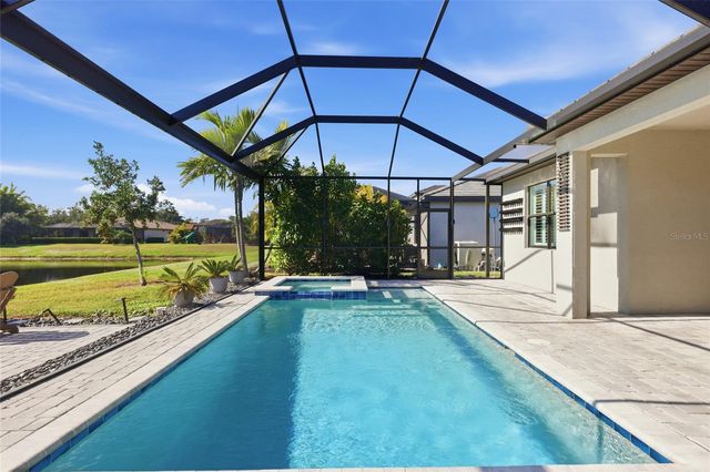 11502 AUTUMN LEAF WAY, Bradenton, FL 34212