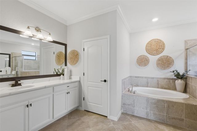 11502 AUTUMN LEAF WAY, Bradenton, FL 34212