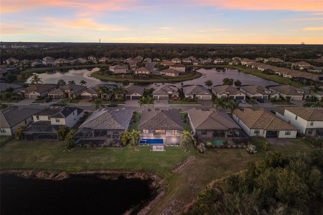 11502 AUTUMN LEAF WAY, Bradenton, FL 34212