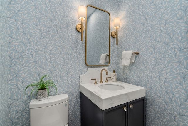 40 Sewall St, Newton, MA 02465