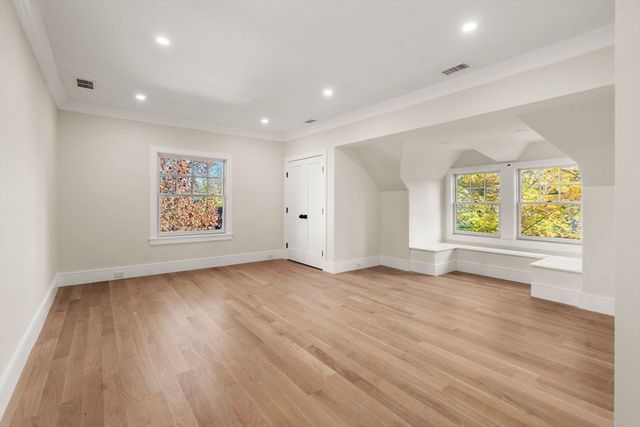 40 Sewall St, Newton, MA 02465