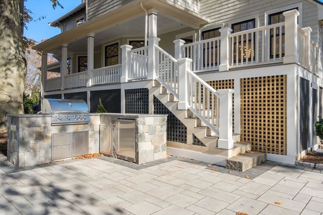 40 Sewall St, Newton, MA 02465