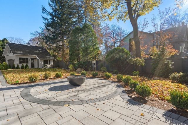 40 Sewall St, Newton, MA 02465