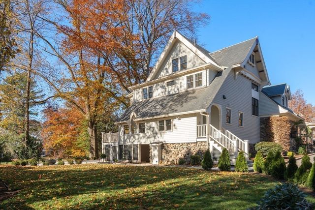 40 Sewall St, Newton, MA 02465