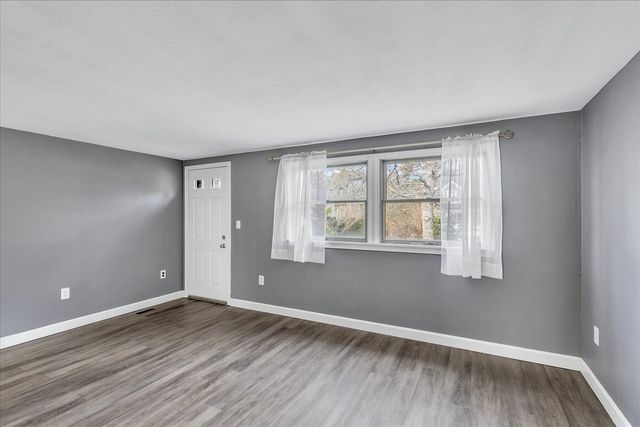 104 Edgewater Drive W, Teaticket, MA 02536