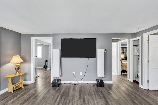 104 Edgewater Drive W, Teaticket, MA 02536