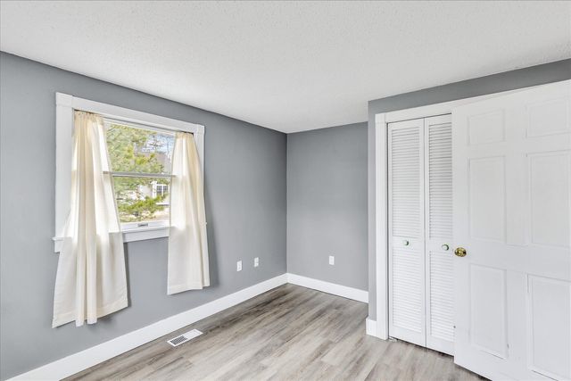 104 Edgewater Drive W, Teaticket, MA 02536