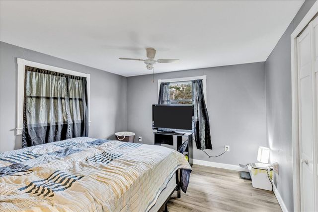 104 Edgewater Drive W, Teaticket, MA 02536