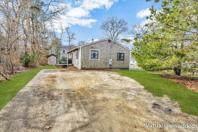104 Edgewater Drive W, Teaticket, MA 02536