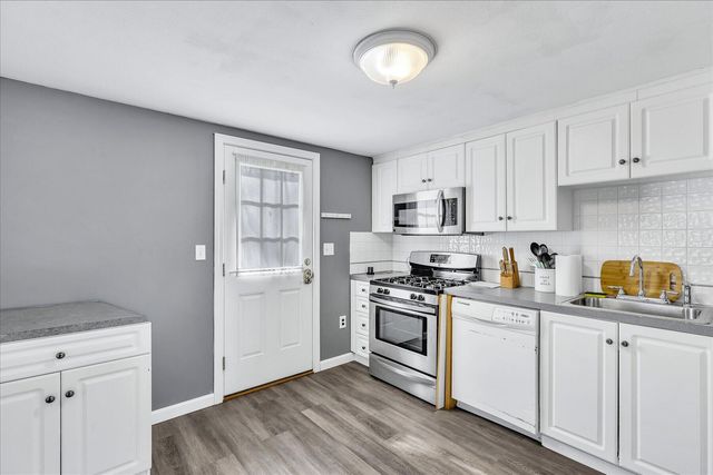 104 Edgewater Drive W, Teaticket, MA 02536