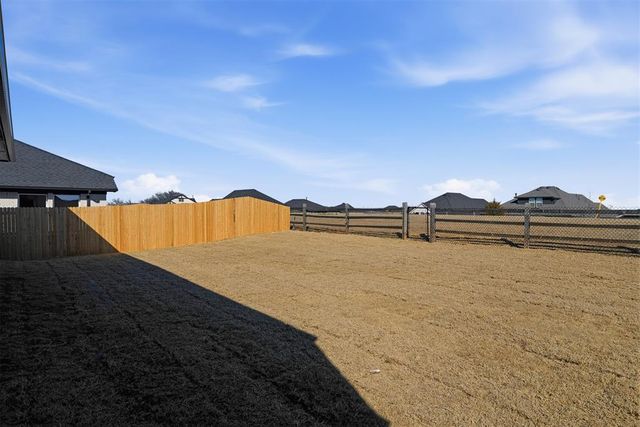 3765 Mesa Road, Norman, OK 73071