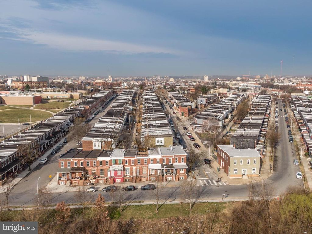 Image 23 of property listing at 2132 N WOLFE ST, Baltimore, MD 21213