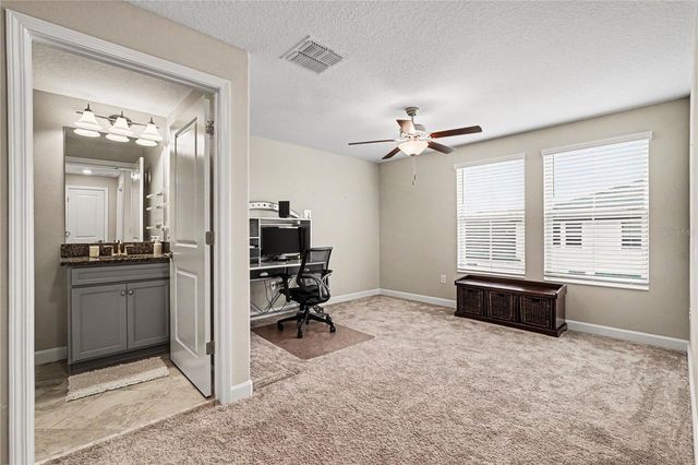 10462 WELDON CORK WAY, San Antonio, FL 33576