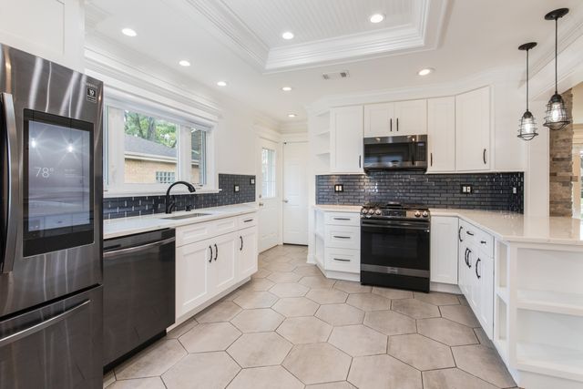114 N Elm Street, Mount Prospect, IL 60056