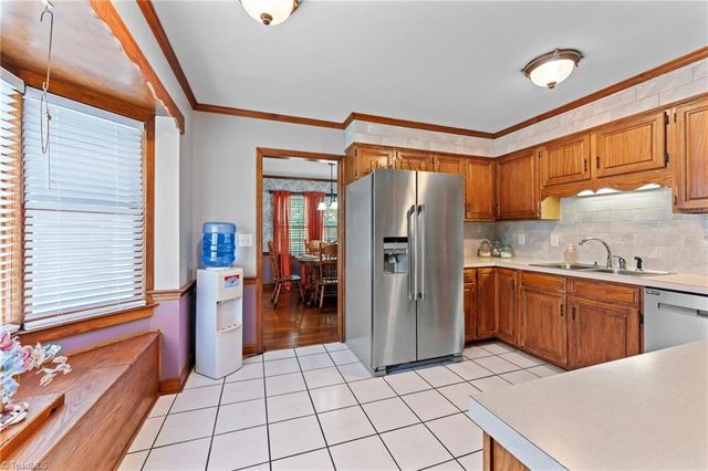 5754 Stanleyville Drive, Winston-salem, NC 27105