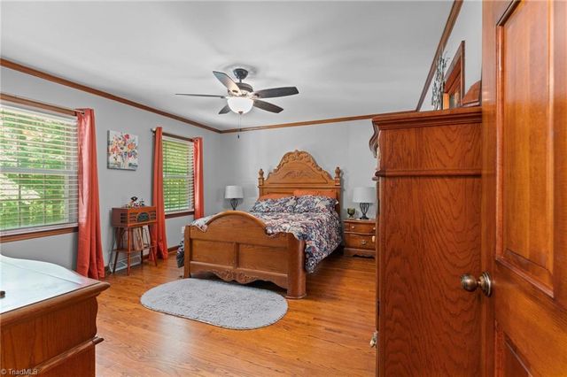 5754 Stanleyville Drive, Winston-salem, NC 27105