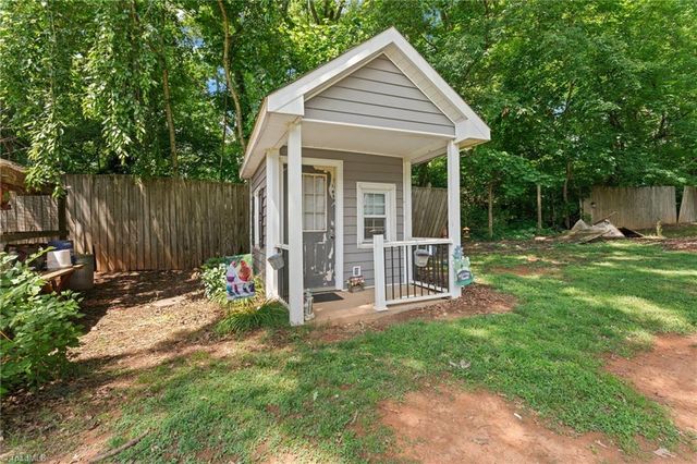 5754 Stanleyville Drive, Winston-salem, NC 27105