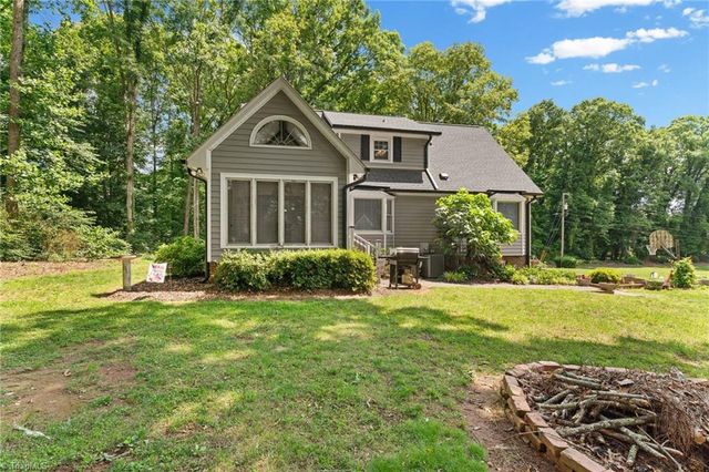 5754 Stanleyville Drive, Winston-salem, NC 27105