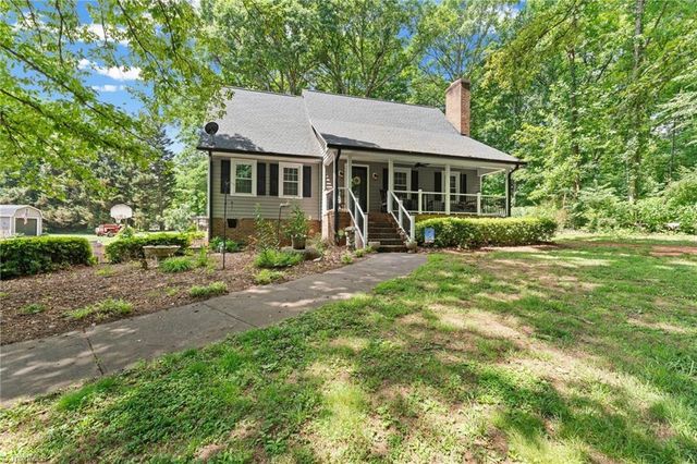 5754 Stanleyville Drive, Winston-salem, NC 27105
