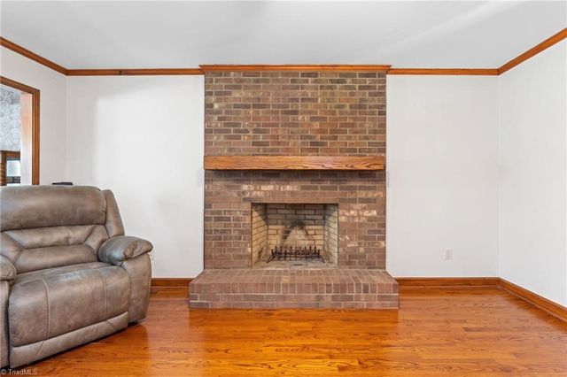 5754 Stanleyville Drive, Winston-salem, NC 27105