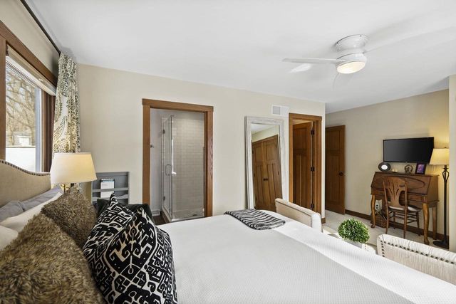 5837 Woods Edge Road, Fitchburg, WI 53711