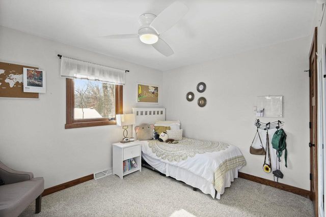 5837 Woods Edge Road, Fitchburg, WI 53711