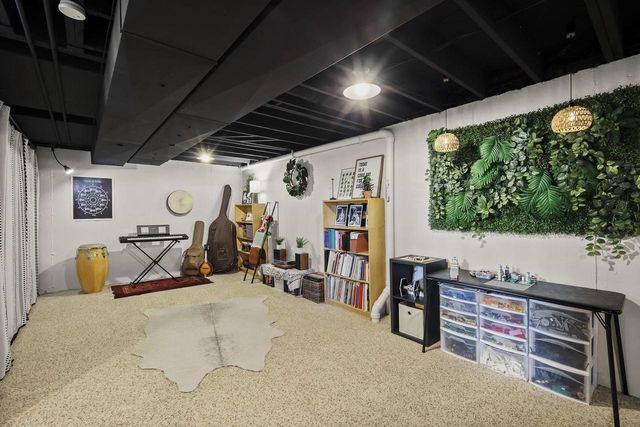 5837 Woods Edge Road, Fitchburg, WI 53711