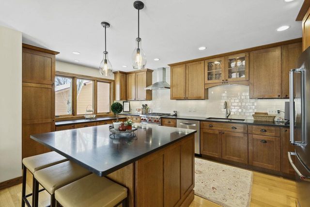 5837 Woods Edge Road, Fitchburg, WI 53711