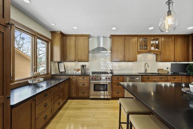 5837 Woods Edge Road, Fitchburg, WI 53711