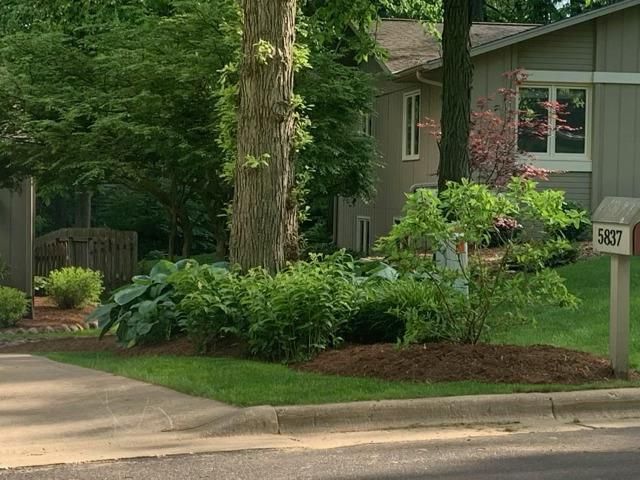 5837 Woods Edge Road, Fitchburg, WI 53711