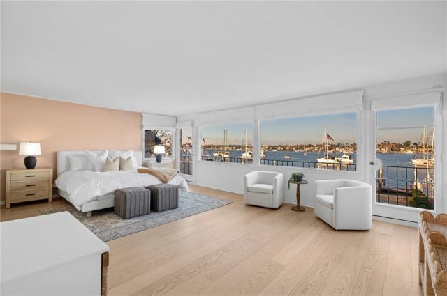 1411 E Bay, Newport Beach, CA 92661