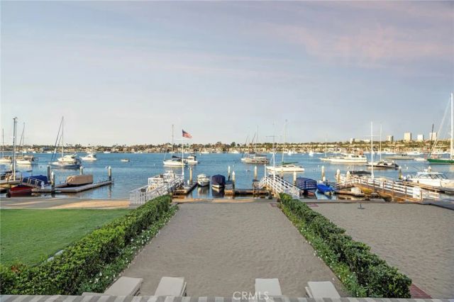 1411 E Bay, Newport Beach, CA 92661