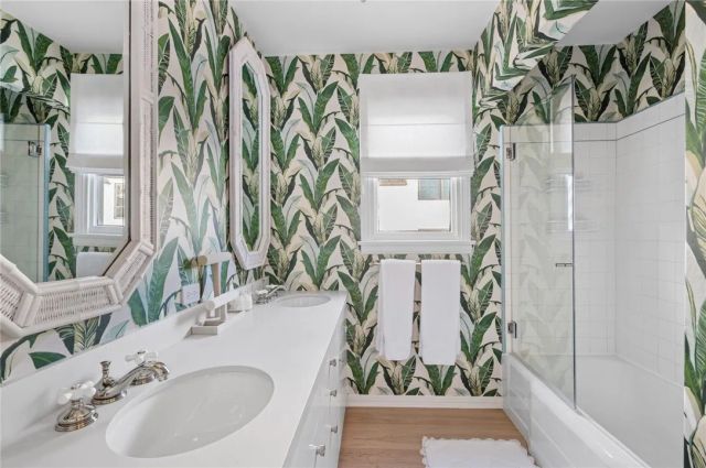 1411 E Bay, Newport Beach, CA 92661