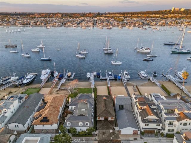 1411 E Bay, Newport Beach, CA 92661