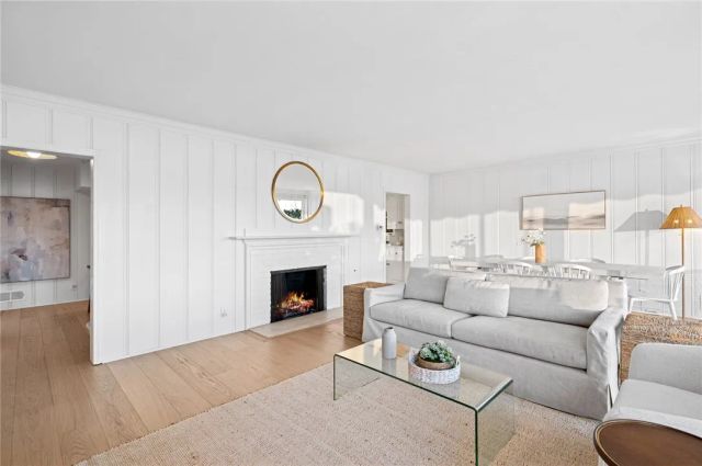 1411 E Bay, Newport Beach, CA 92661